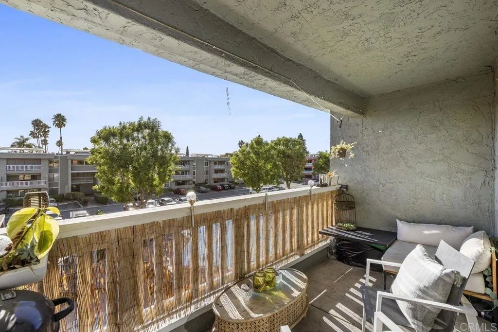 https://cdn.realtyfeed.com/cdn/127/306265206/215ae939f15cff554a86ce09e14099f5.webp
