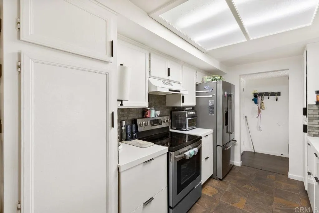 https://cdn.realtyfeed.com/cdn/127/306265206/68d6c97f0a9f967281d8f30dc8070ac6.webp
