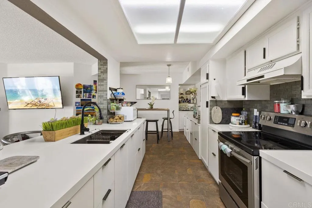 https://cdn.realtyfeed.com/cdn/127/306265206/9adcd0a2ee66f7979ec888e8bfbd805a.webp