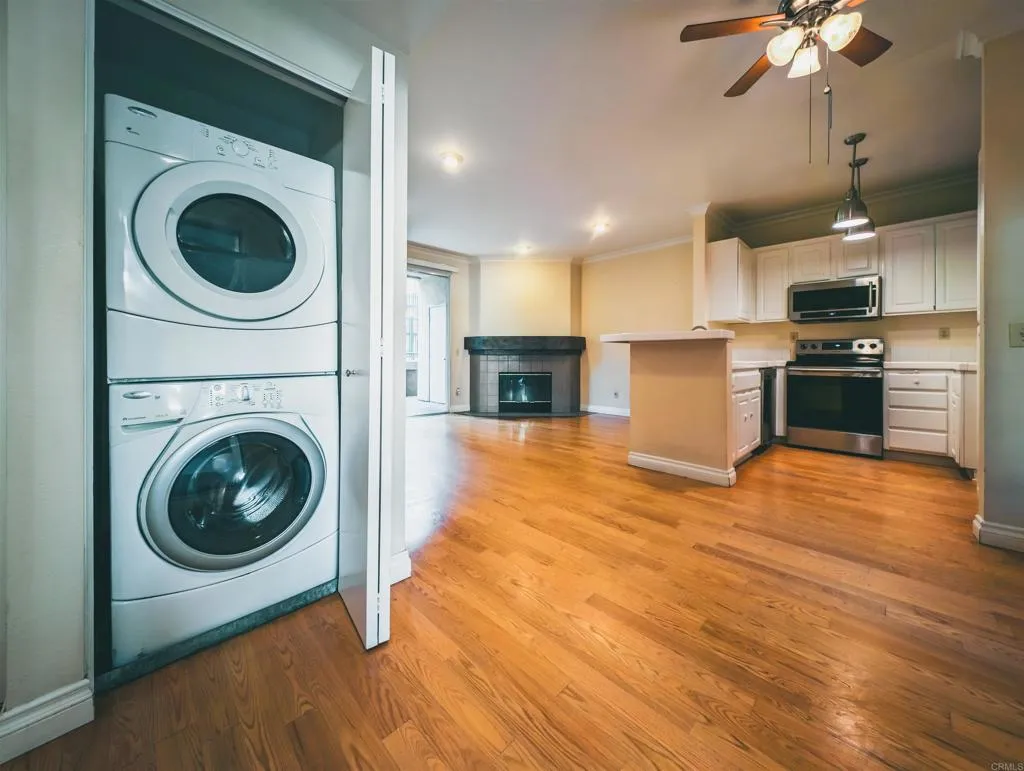 https://cdn.realtyfeed.com/cdn/127/306265926/50e6ba9c86ac8462e77a2e6275cce75f.webp