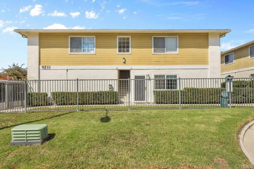 https://cdn.realtyfeed.com/cdn/127/306267203/04bc1c2958c893feee1edeeb3a59c725.webp