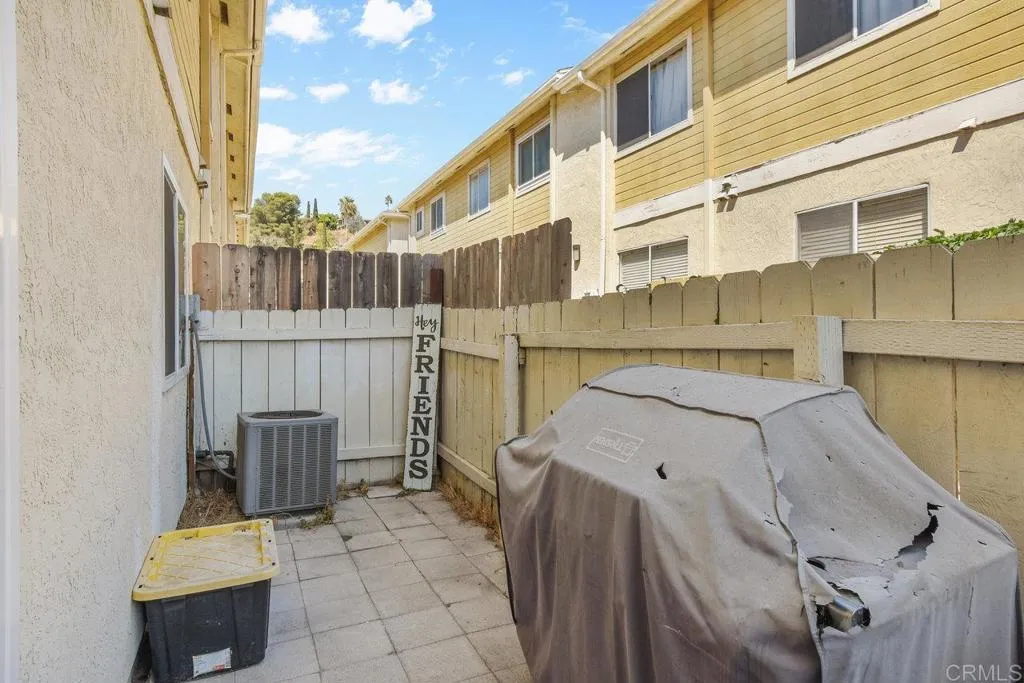 https://cdn.realtyfeed.com/cdn/127/306267203/a4f4e6c50a569bca963213bc7b6eb7f7.webp