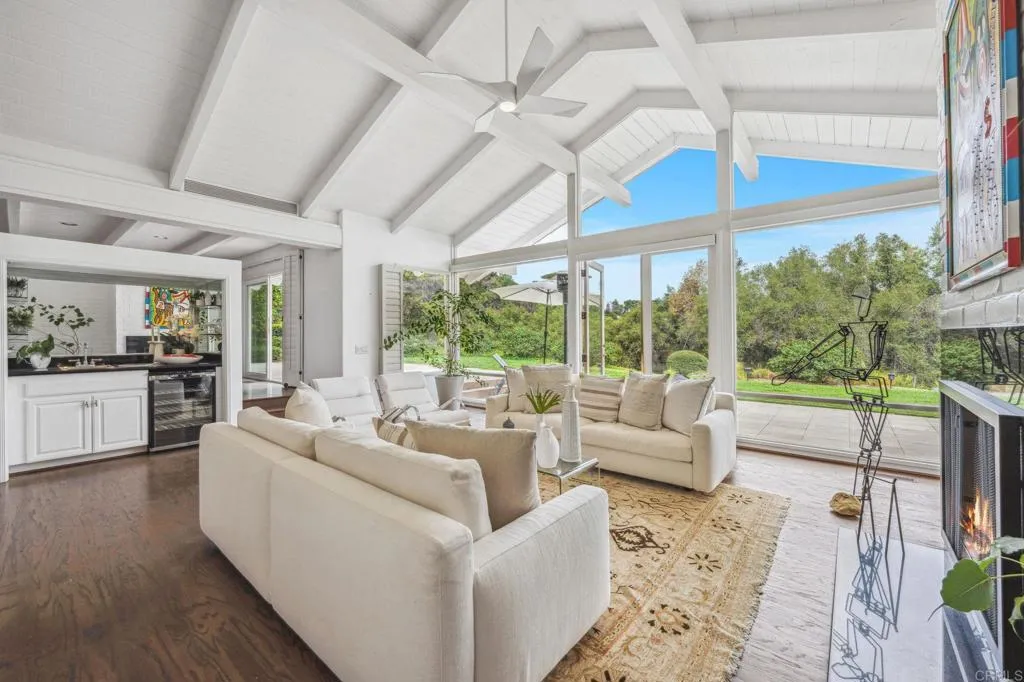 https://cdn.realtyfeed.com/cdn/127/306267434/61b1d366deb4c5e3139822eed9481676.webp