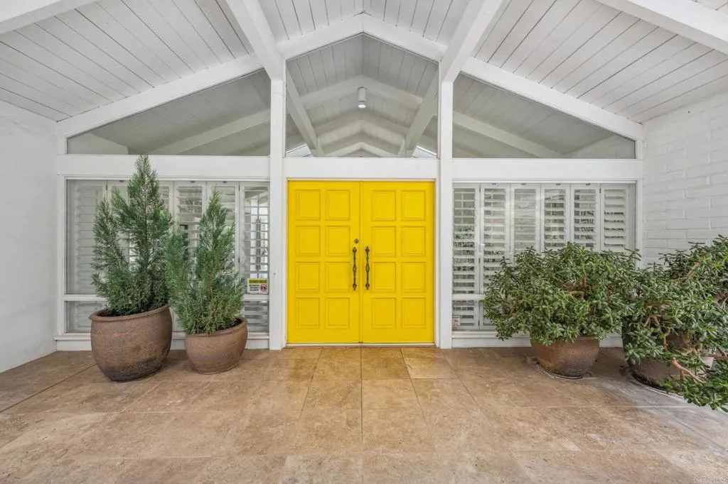 https://cdn.realtyfeed.com/cdn/127/306267434/90cf7d6a3f8ddf8a213742cec8fd0a42.webp