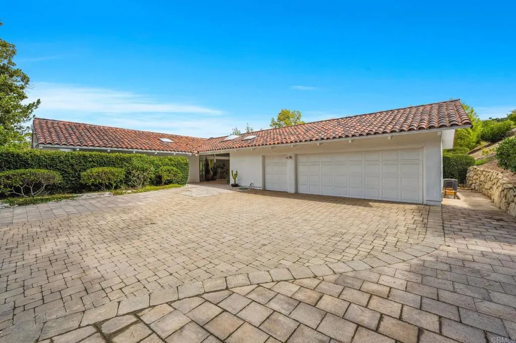 https://cdn.realtyfeed.com/cdn/127/306267434/b5b222a1a8266221f4234a1def1ffb5d.webp