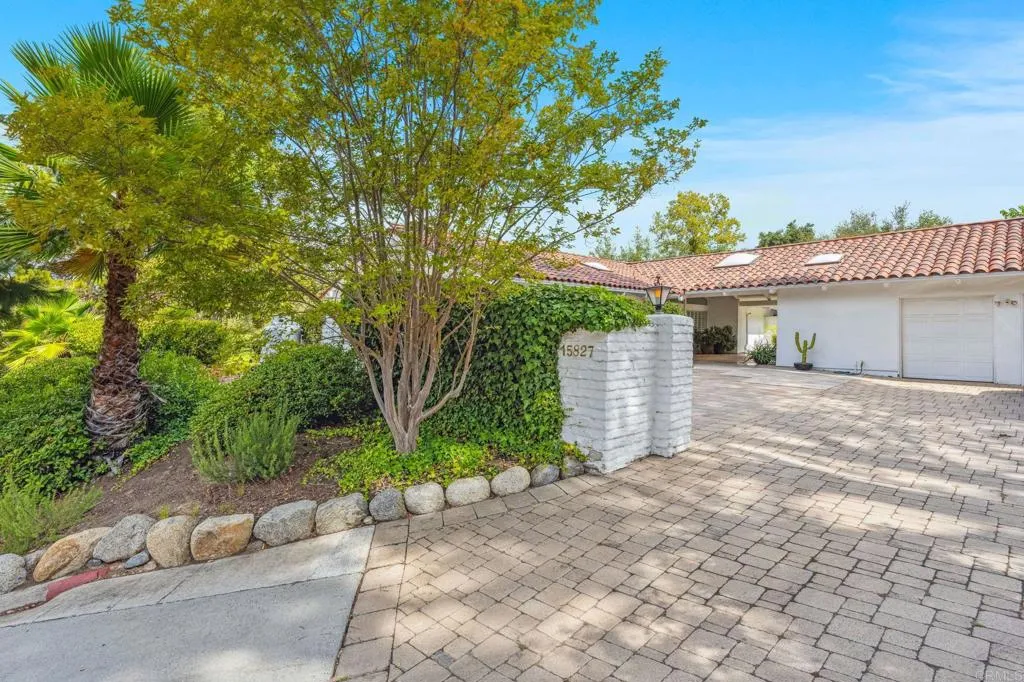 https://cdn.realtyfeed.com/cdn/127/306267434/d9203a0ac4291dcf41edbcfab73d1784.webp
