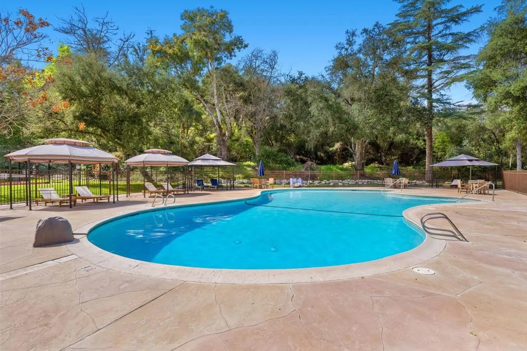 https://cdn.realtyfeed.com/cdn/127/306267434/da44dce0e57de6716313f7bfa0b04468.webp
