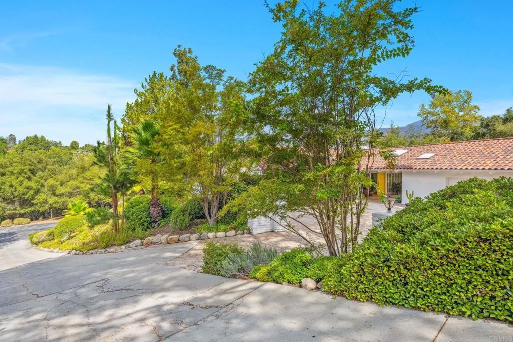 https://cdn.realtyfeed.com/cdn/127/306267434/fbdb07d64169d52302e04f7abef121d0.webp