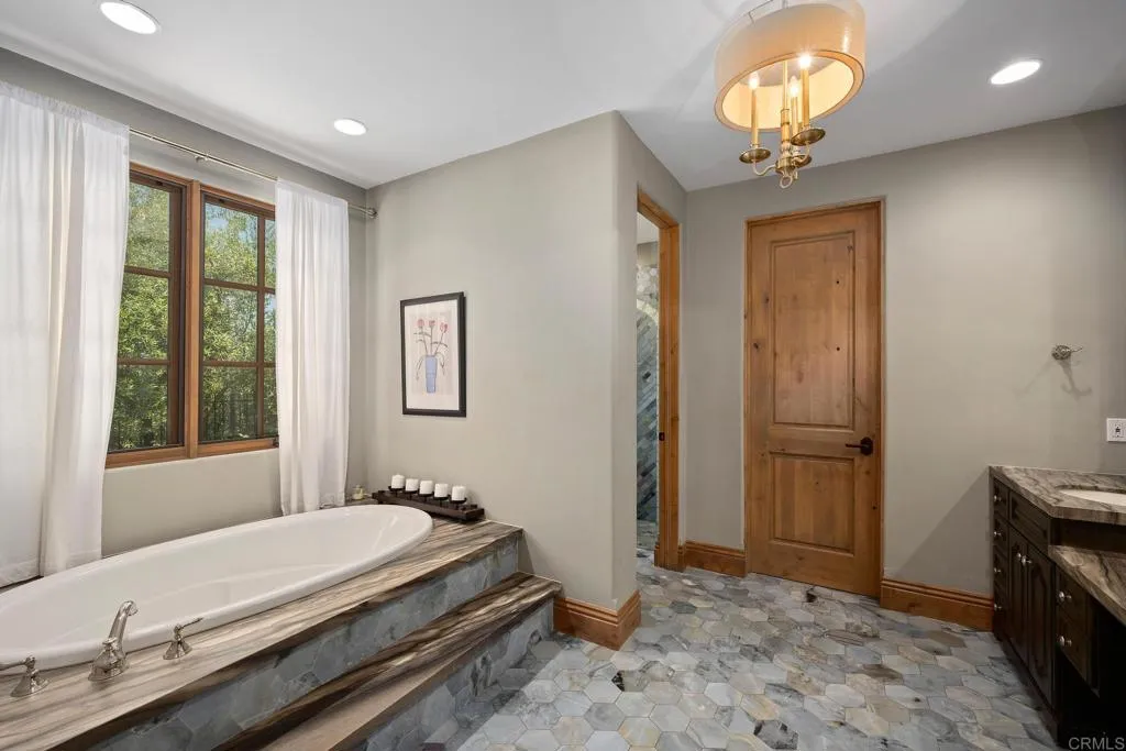 https://cdn.realtyfeed.com/cdn/127/306268020/1d2364b981281566c4cf4f808ec9edf9.webp
