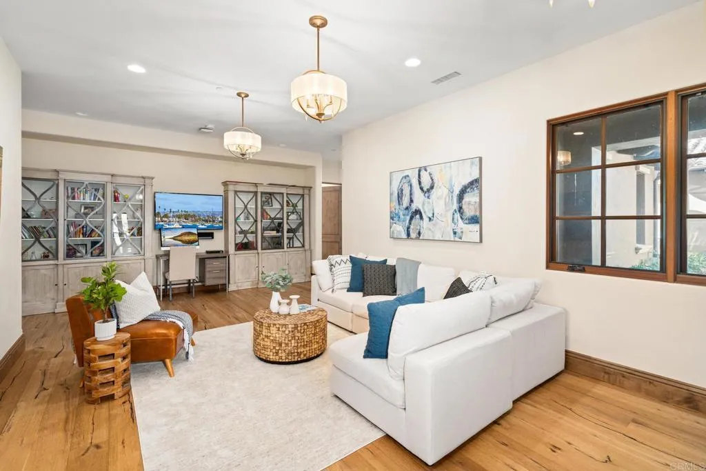 https://cdn.realtyfeed.com/cdn/127/306268020/857f6532b9f4b31ddd129944009c39d1.webp