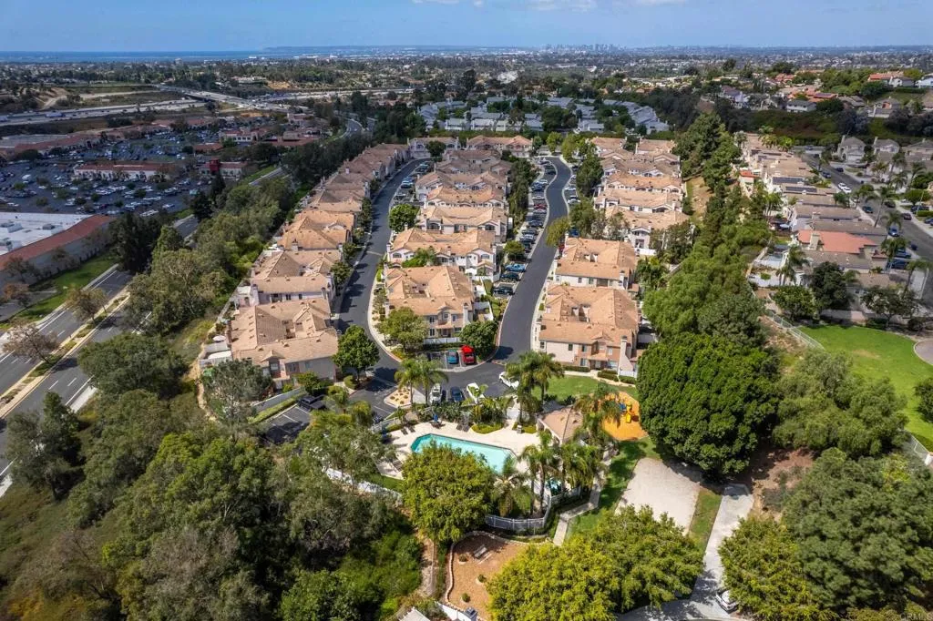 https://cdn.realtyfeed.com/cdn/127/306268993/339b83ccc6906bb14848c821bf0d3f0c.webp