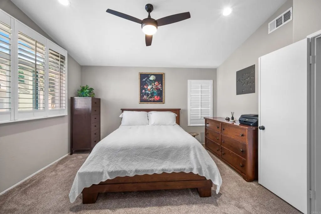 https://cdn.realtyfeed.com/cdn/127/306268993/9b03abb955fda82c33d1898f06eafab5.webp