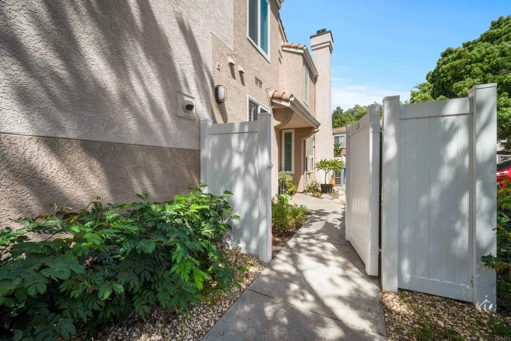 https://cdn.realtyfeed.com/cdn/127/306268993/a2a578607642be0e84f79bb62ae739fd.webp
