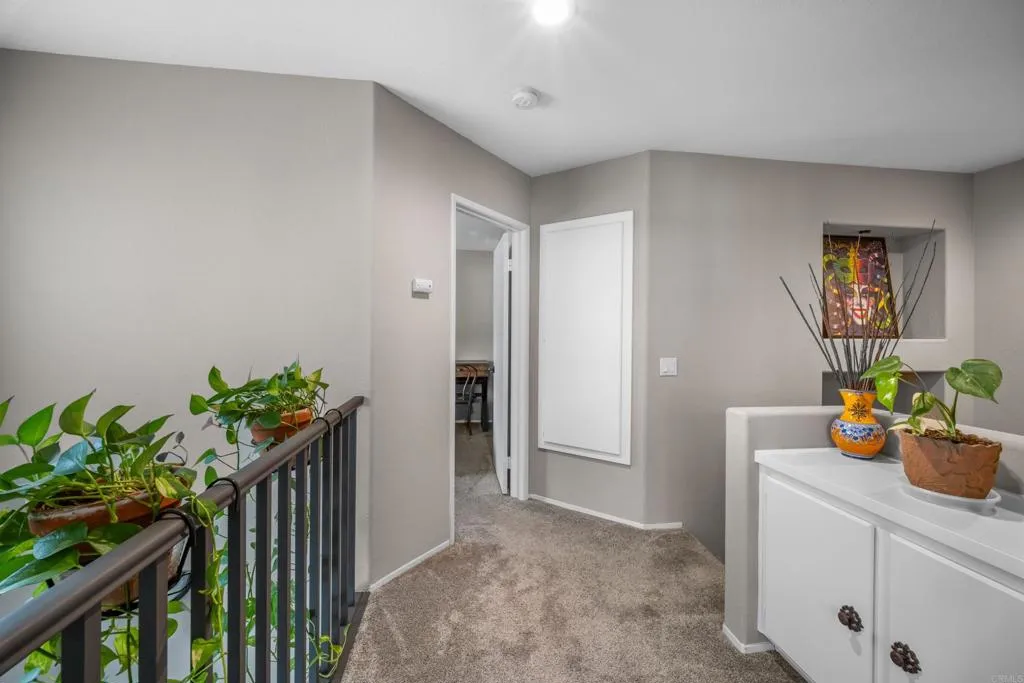 https://cdn.realtyfeed.com/cdn/127/306268993/fce32b9490a03f0706c96b592bd615cb.webp