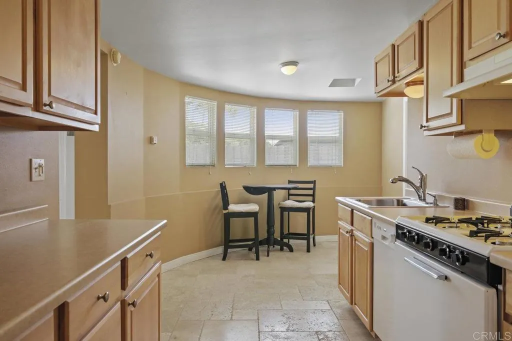 https://cdn.realtyfeed.com/cdn/127/306269646/1224a116c37dbf060101b46954634eb5.webp