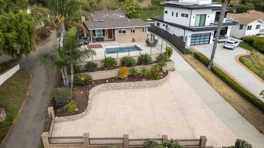 https://cdn.realtyfeed.com/cdn/127/306269646/3453a5838a18383beb92ce8a419bc4c3.webp