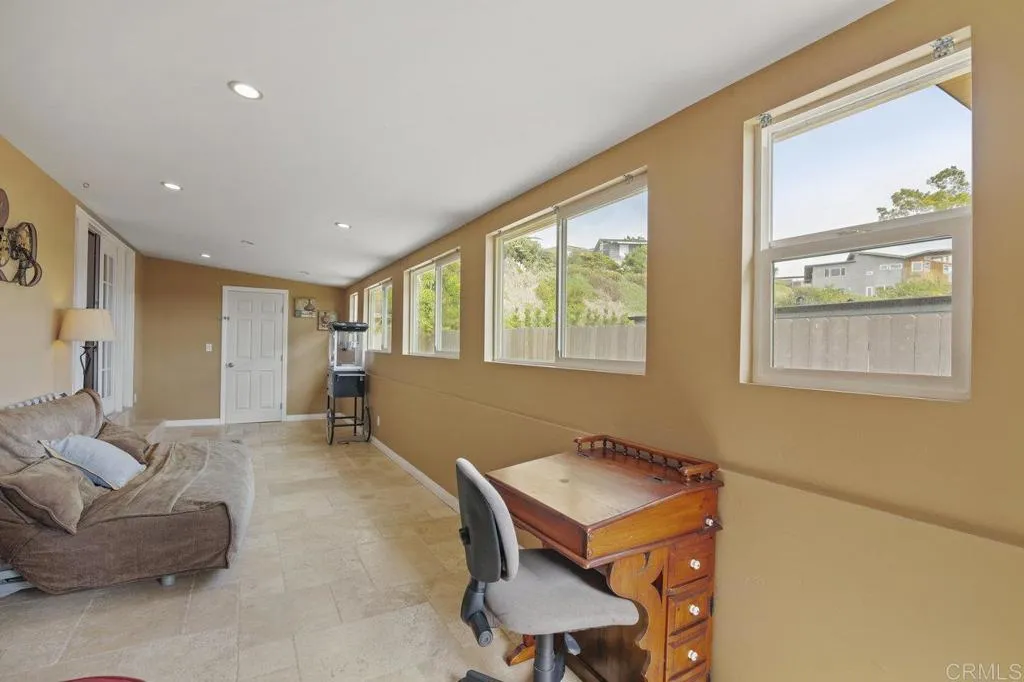 https://cdn.realtyfeed.com/cdn/127/306269646/b18e96450acb842a1a2b1a29fb363c65.webp