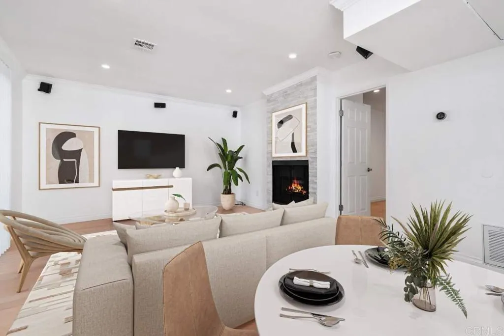 https://cdn.realtyfeed.com/cdn/127/306270845/f93439b339886a60cbc6cb241a16cecf.webp