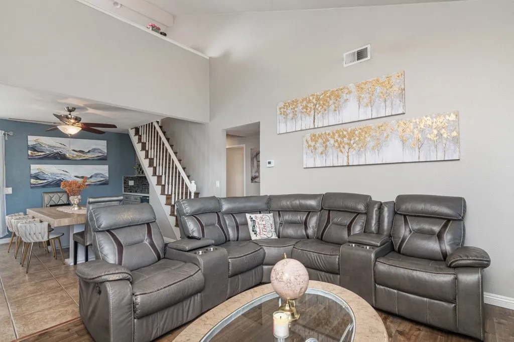 Photo #4: SW24197095 Listing 