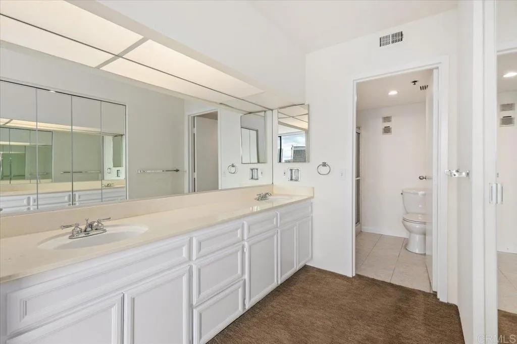 https://cdn.realtyfeed.com/cdn/127/306272308/463e002103469473e2e4dff19cb5598c.webp