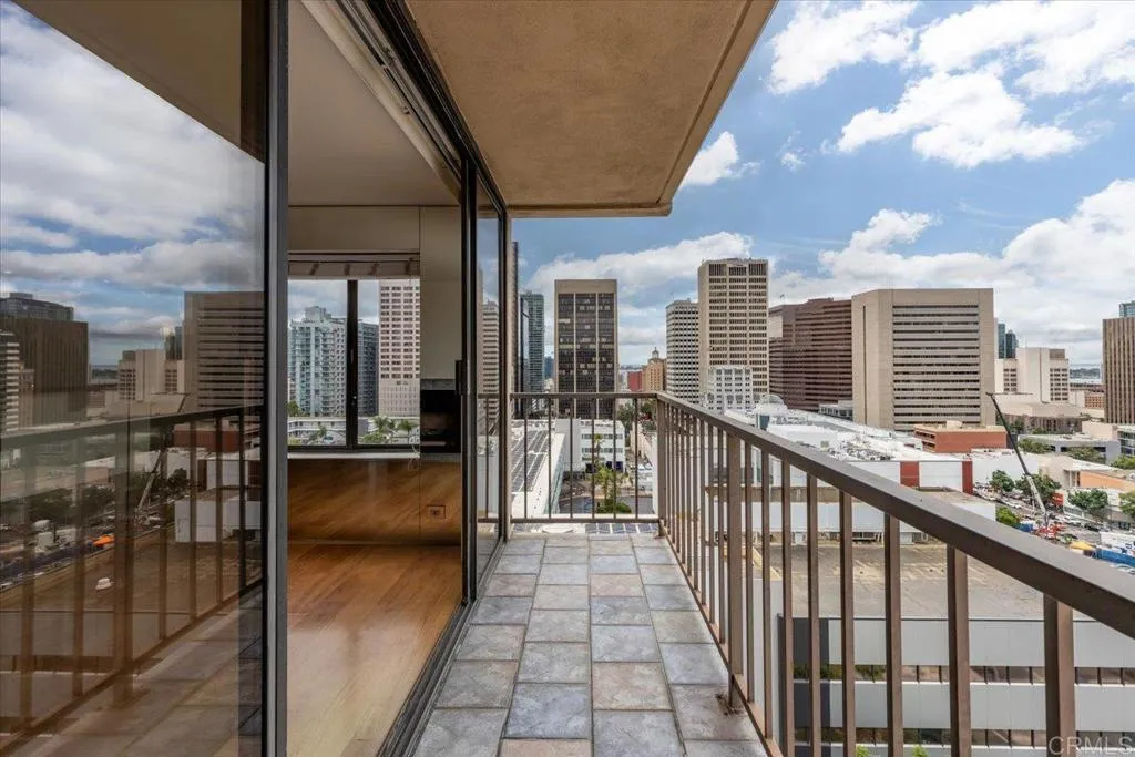 https://cdn.realtyfeed.com/cdn/127/306272308/81ceccff8f0f1ef3bdbfae5b48d4207b.webp