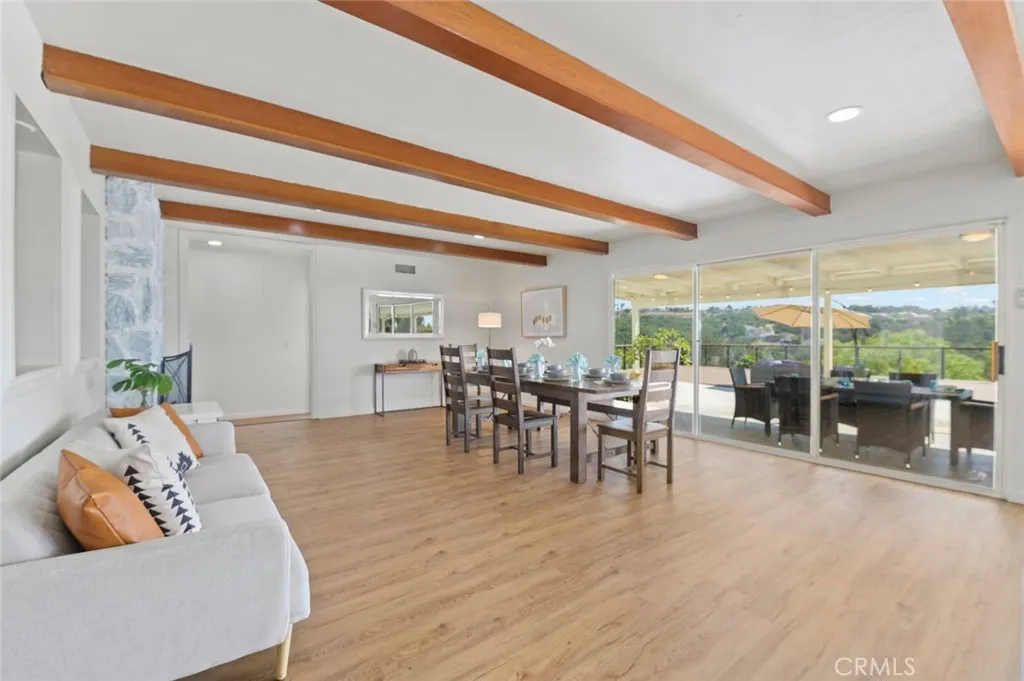 https://cdn.realtyfeed.com/cdn/127/306272336/5c7452cac14b1e761479be8bc3ccc366.webp