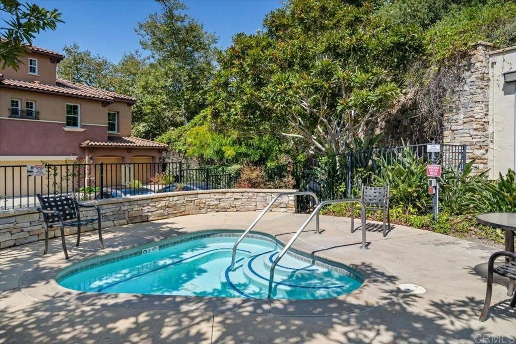 https://cdn.realtyfeed.com/cdn/127/306272946/25f9e32eefab7de75ed783d5ed0159b4.webp