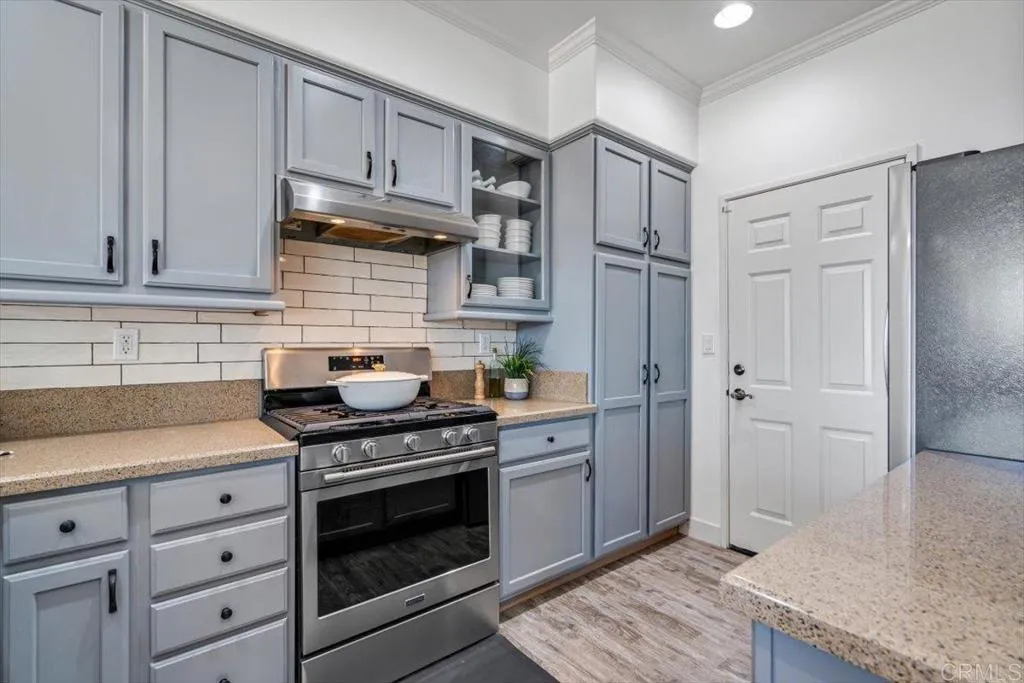 https://cdn.realtyfeed.com/cdn/127/306272946/30c51e16a629edf50938dba61c07d14b.webp