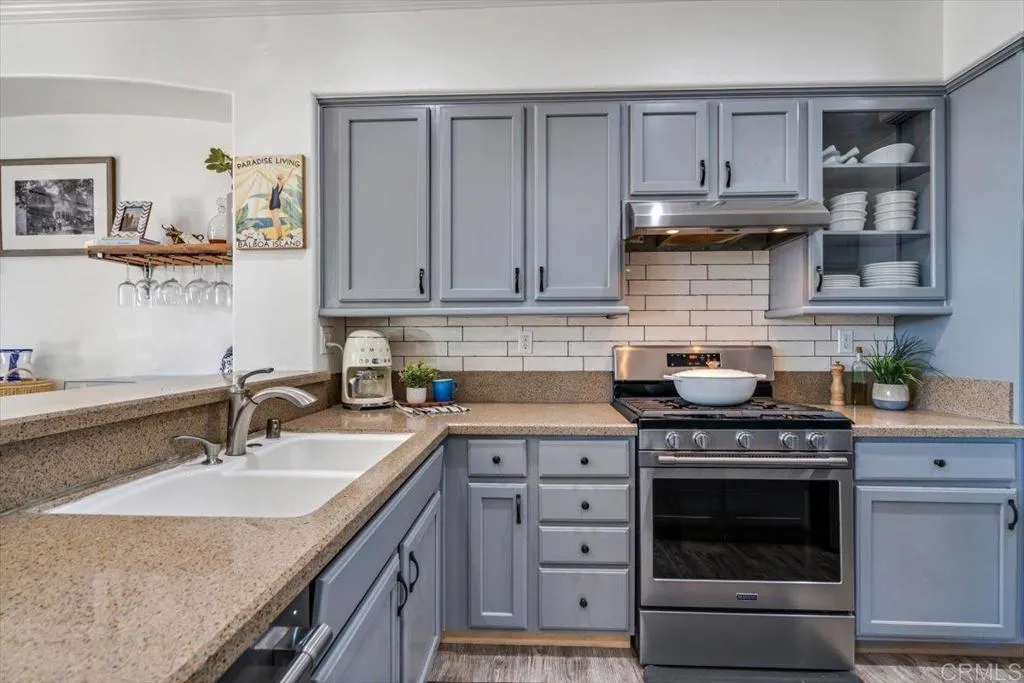 https://cdn.realtyfeed.com/cdn/127/306272946/33b74a1eebd887e2282c2659cdc97101.webp