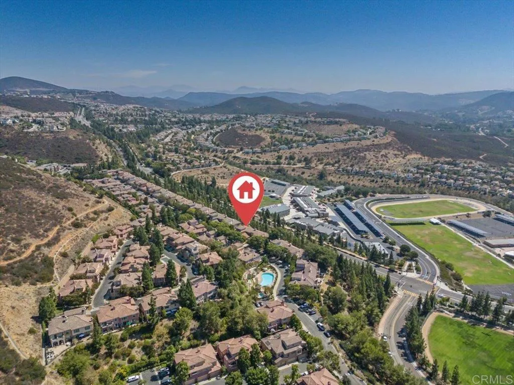 https://cdn.realtyfeed.com/cdn/127/306272946/56d314f2efe1384e287c66d7f3bf1138.webp