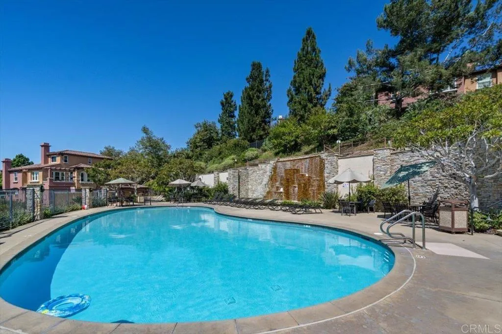 https://cdn.realtyfeed.com/cdn/127/306272946/7c12fd770ce6fb4caa83571a5abbd1a5.webp
