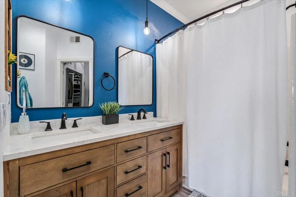 https://cdn.realtyfeed.com/cdn/127/306272946/f32f8ae63a22016903ce5c23f7e361fc.webp