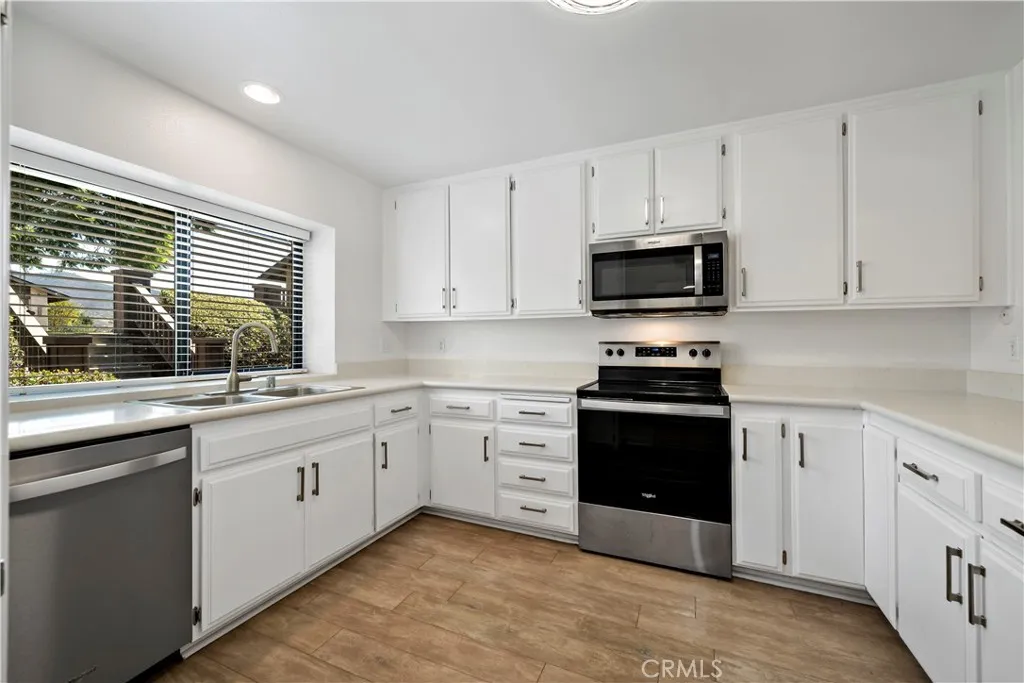 Photo #6: SW24199530 Listing 