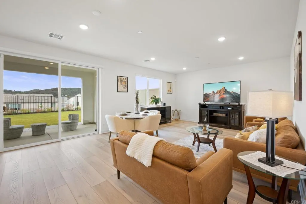35152 Citron Lane, Fallbrook, CA 92028 - Photo 4 of 34, Fallbrook, CA