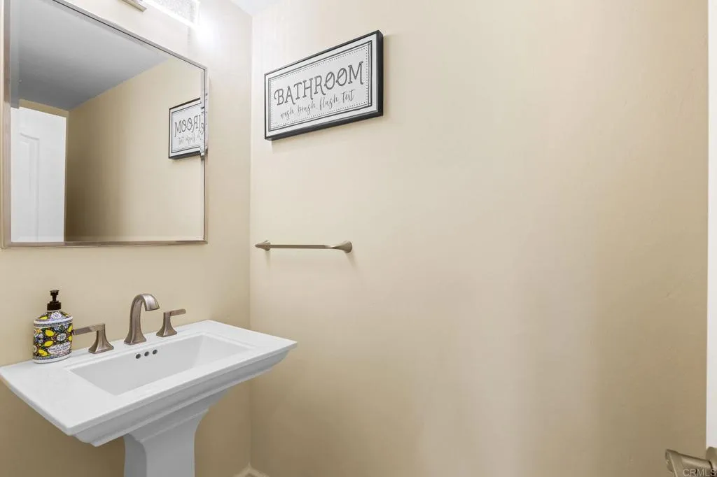 https://cdn.realtyfeed.com/cdn/127/306274456/17a24d547ad01405a6a9f132894d5183.webp