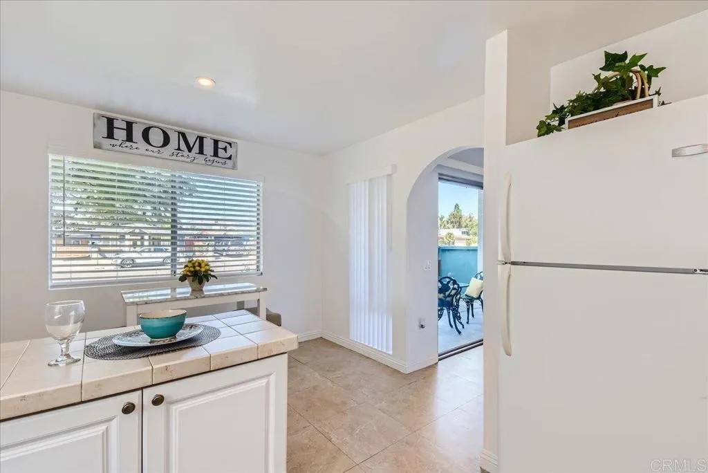 https://cdn.realtyfeed.com/cdn/127/306274779/57db9e3dad893fa39837a27e73cb023a.webp