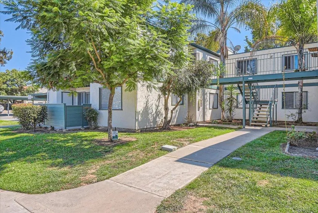 https://cdn.realtyfeed.com/cdn/127/306274779/57fe48bf27bebe9cdcdbfb34d111321c.webp