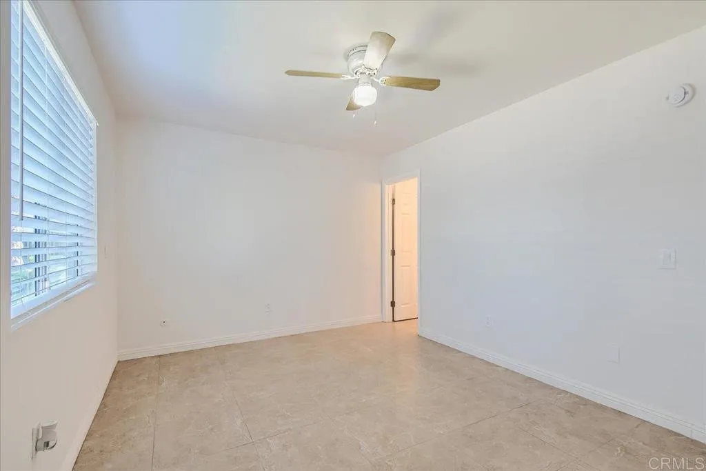 https://cdn.realtyfeed.com/cdn/127/306274779/e32c7db1358ebf630507e99aabc2ac15.webp