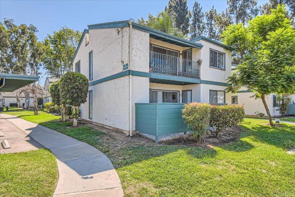 https://cdn.realtyfeed.com/cdn/127/306274779/e37bab9ca350bb81eecbe8b86ba77c9d.webp