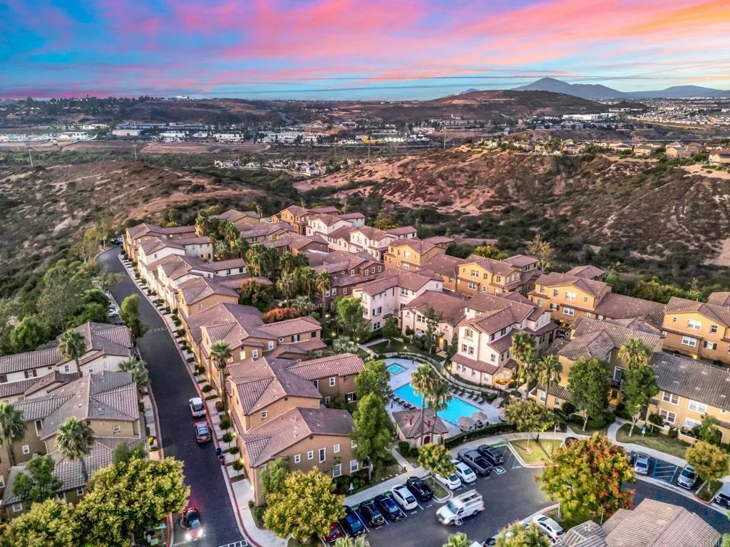 https://cdn.realtyfeed.com/cdn/127/306275538/710a5c13b02aa2c6d1336eab57cfba15.webp