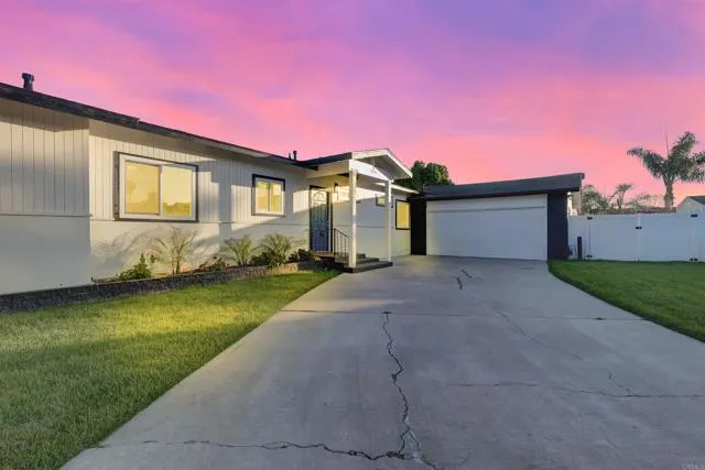 https://cdn.realtyfeed.com/cdn/127/306275830/441b6f43ab3978715ecb9ba5160a9091.webp