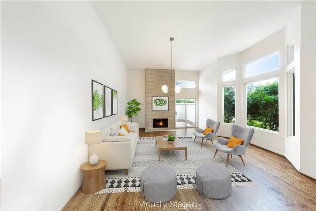 Photo #4: OC24202053 Listing 