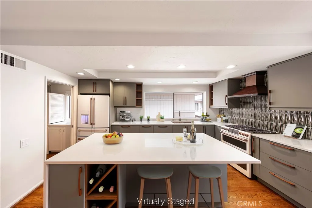 Photo #5: OC24202053 Listing 