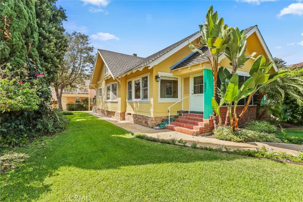 221 Termino Avenue