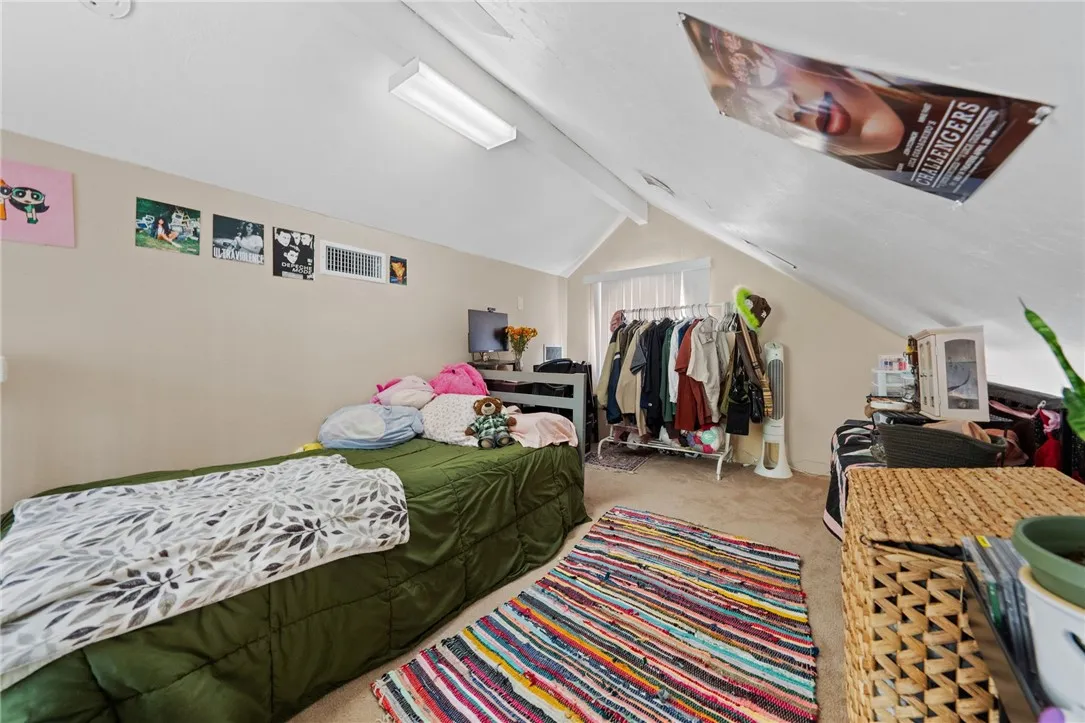 https://cdn.realtyfeed.com/cdn/127/306277079/0d7c5ab47414b7473db1ad048f163e4a.webp