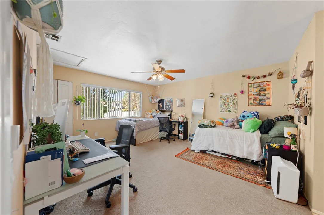 https://cdn.realtyfeed.com/cdn/127/306277079/378a4a6edeb10aa3eb2e665e10ec00d4.webp