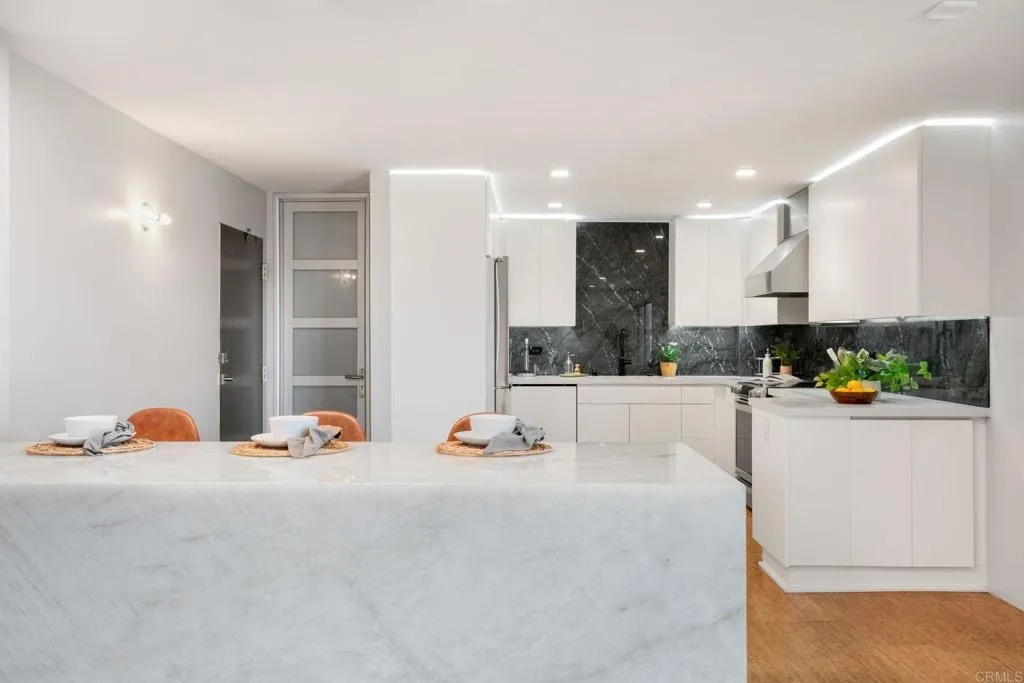 https://cdn.realtyfeed.com/cdn/127/306279773/3980af49da8edbaadcc0f053e8c8d6e0.webp
