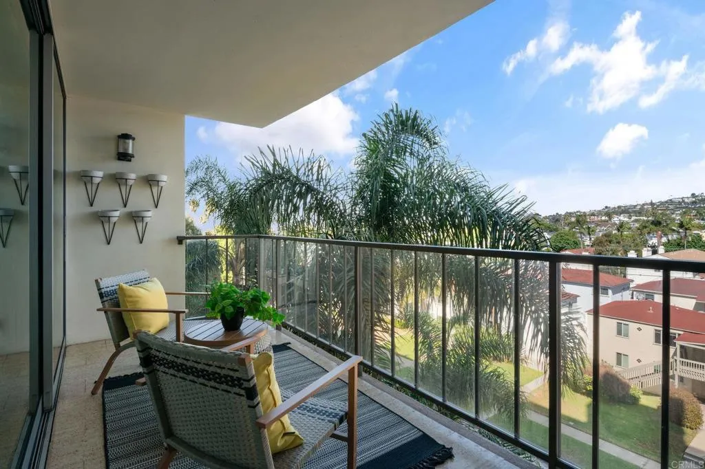 https://cdn.realtyfeed.com/cdn/127/306279773/4b267c93286cec5231d2e7e484e6a3ee.webp