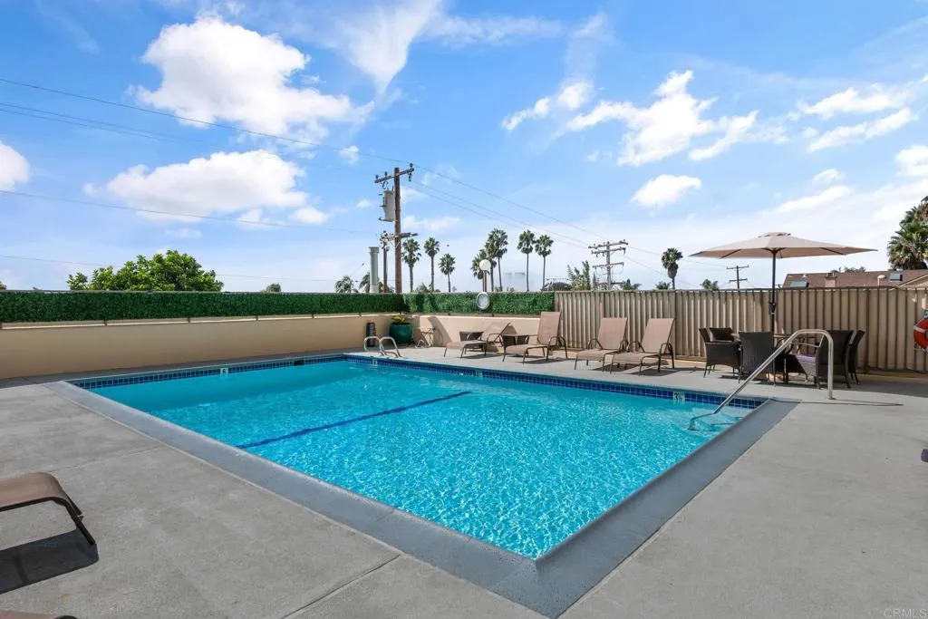 https://cdn.realtyfeed.com/cdn/127/306279773/552227185d0304d04954f2e47ce7d1e9.webp