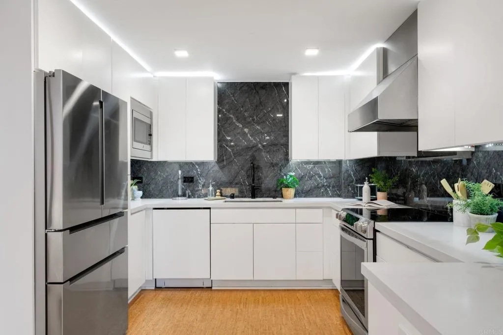 https://cdn.realtyfeed.com/cdn/127/306279773/61fd5144376d6cf36028ded6556344e1.webp